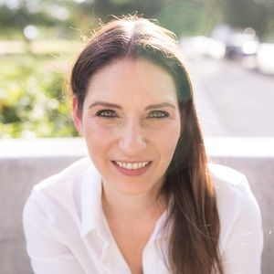 Meet your Posher, Carrie